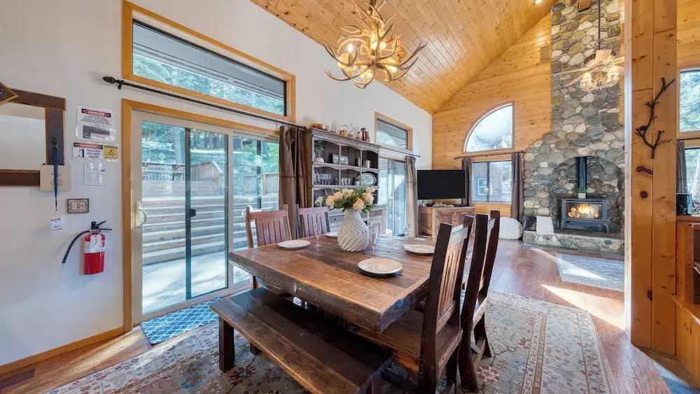 2 Truckee Cabin Sleeps 20 Hot tub Games Near Donner Lake Donner Ridge & Alplenglow Chalet by Avantstay