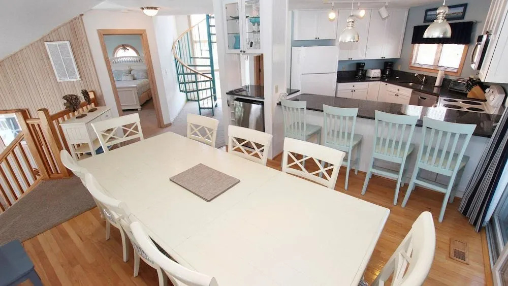 Beachwalk - 5 Br Home