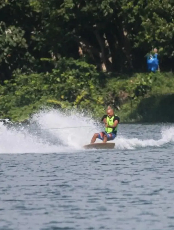 Carambola Surf House