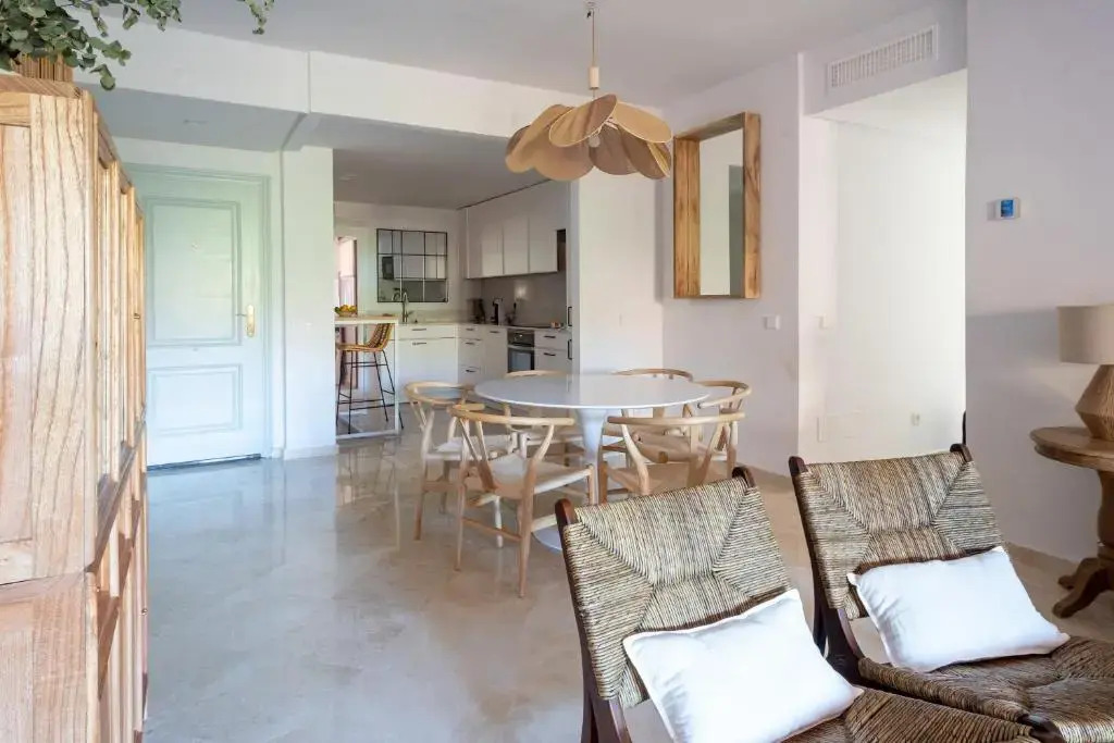 3+1 bed apartment, 100m away from the beach