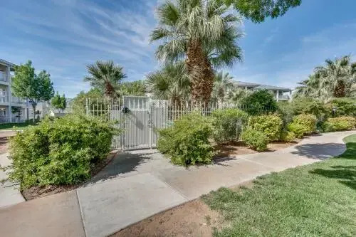 3BD/2B Sunset Views in the Desert