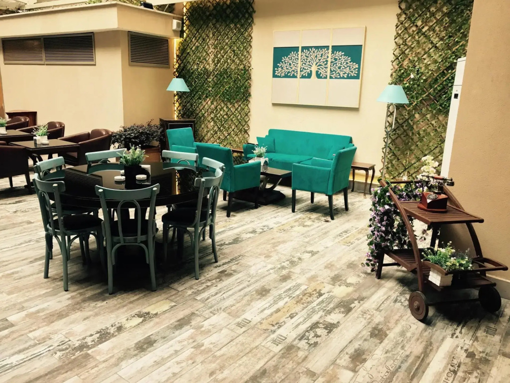 Gems Hotel