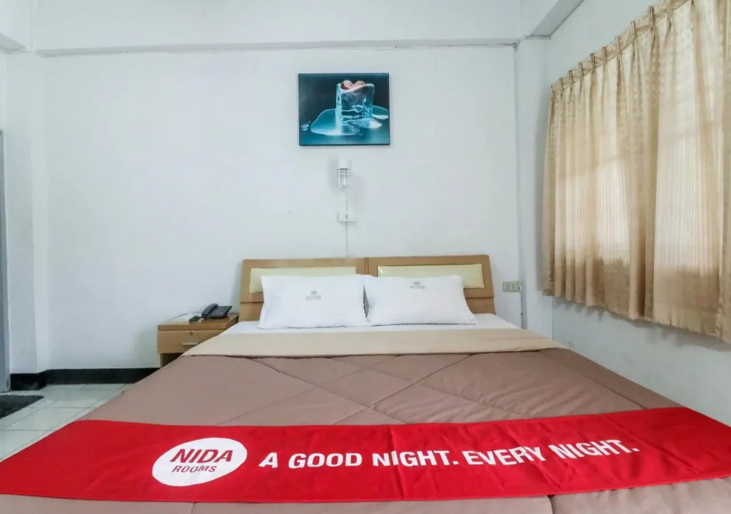 NIDA Rooms Chomthong Siam Silk