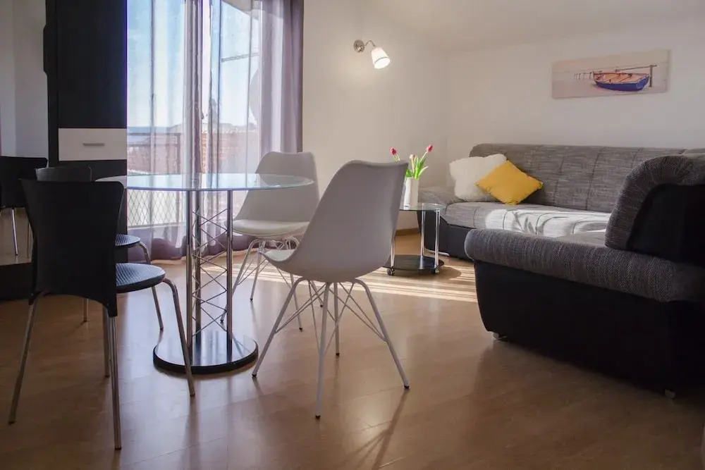 Apartments Ivo 1728