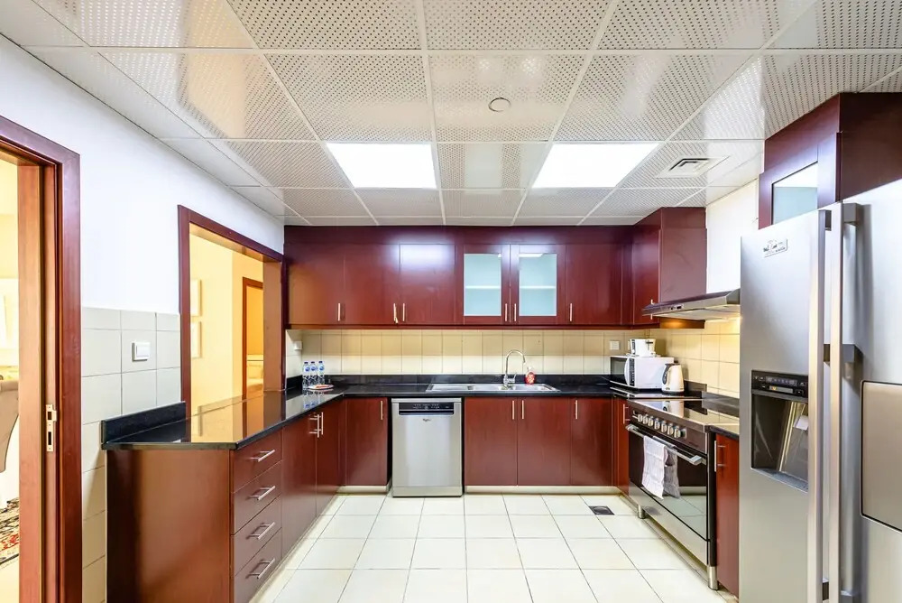 Marco Polo - Charming 3BR in JBR with Marina Views