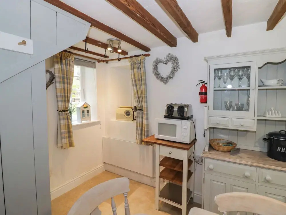 Jackdaw Cottage