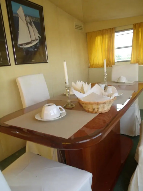 Property With 4 Bedrooms in Rome, With Wonderful Lake View, Furnished