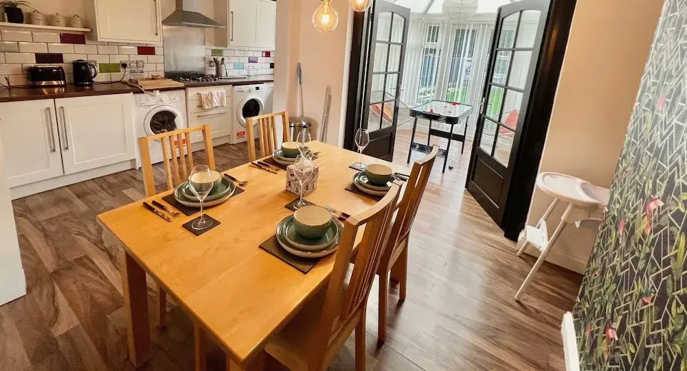 Remarkable 2-bed House in Coventry