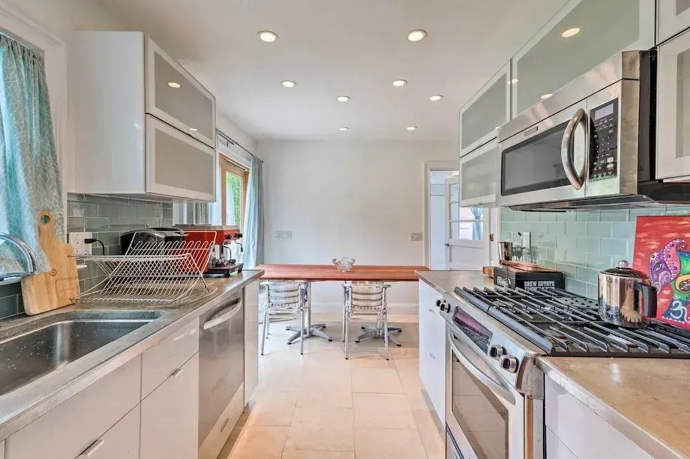 Hamptons Bay Home on Shinnecock Bay w/ Yard!