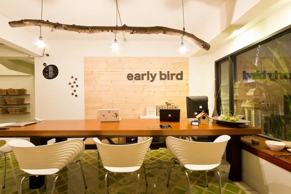 Early Bird Bed & Breakfast - Adults Only