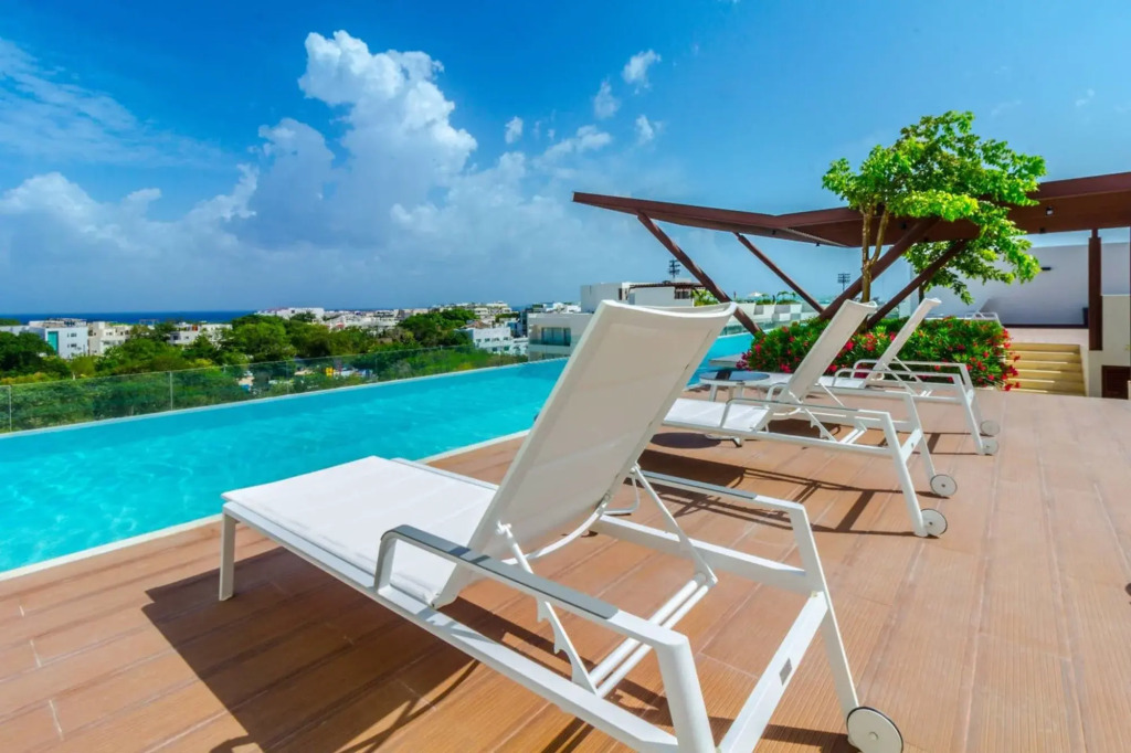 Brand New 1br, AC, Beach, Rooftop Pool