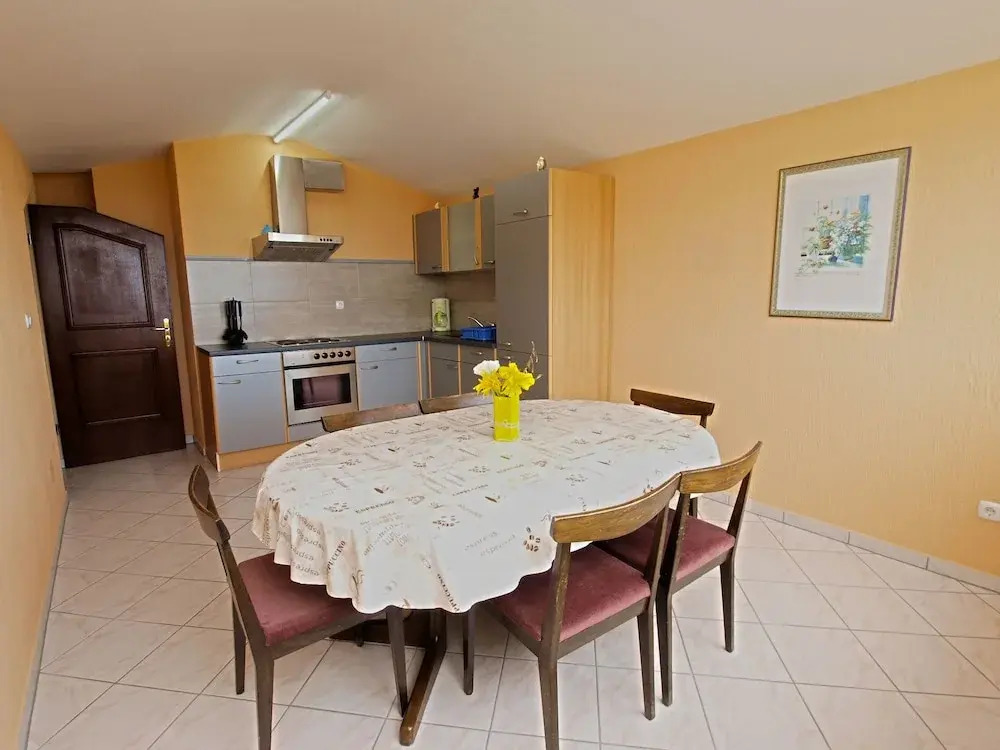 Apartments Denis 19