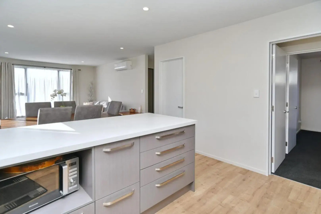 Thomas Townhouse - Christchurch Holiday Homes