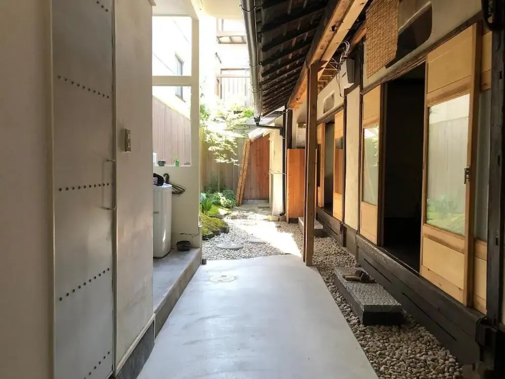 Kyoto style small inn Iru