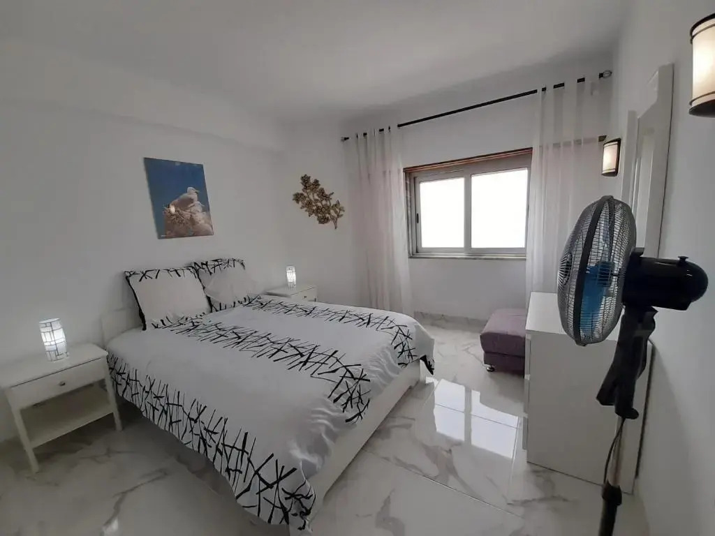 Vista Praia 16- Wifi, Remodelado, 80mt Praia