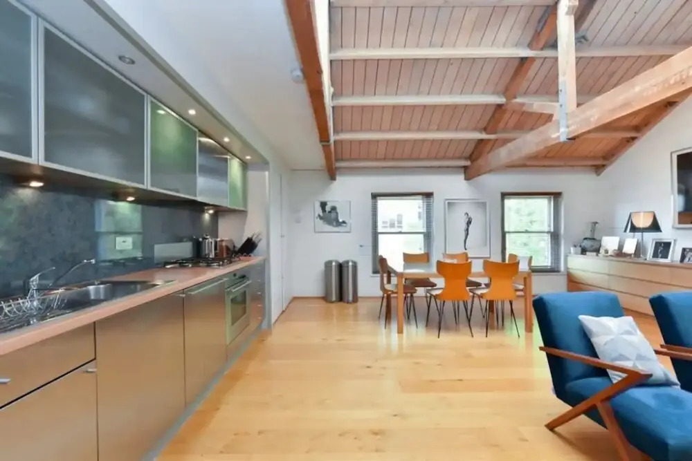 Stunning 2 Bedroom Mezzanine Loft in Portobello
