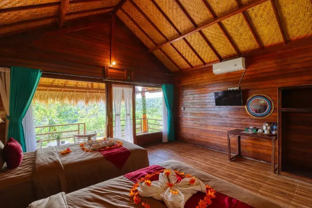 Ayu Hill Bungalows