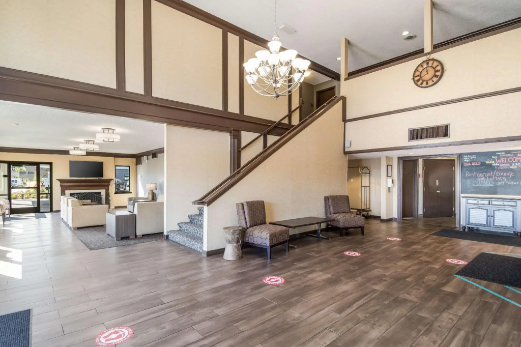 Red Lion Hotel Portland Airport