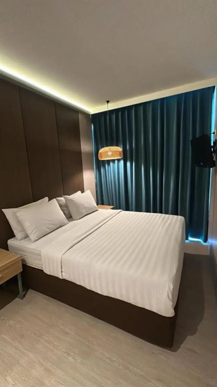 HOTEL PANTES SIMPANG LIMA SEMARANG