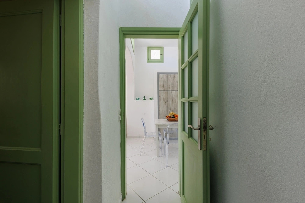 Zatrikion - Villas - Sleeps 2 - Thira Retreat