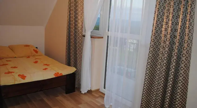 Domki Nad Jeziorem 781-281-434