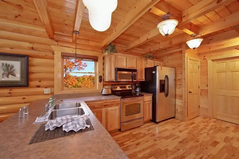 Affordable Cozy Cabin with Firepit Gameroom