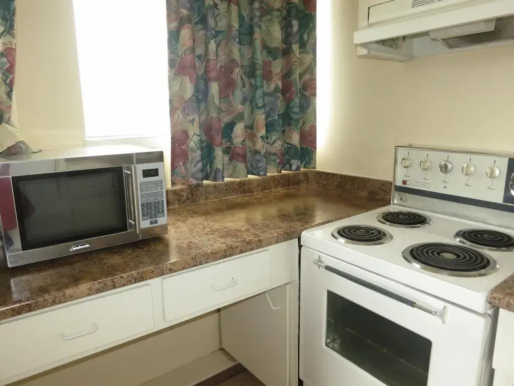 Tropicana Suite Hotel