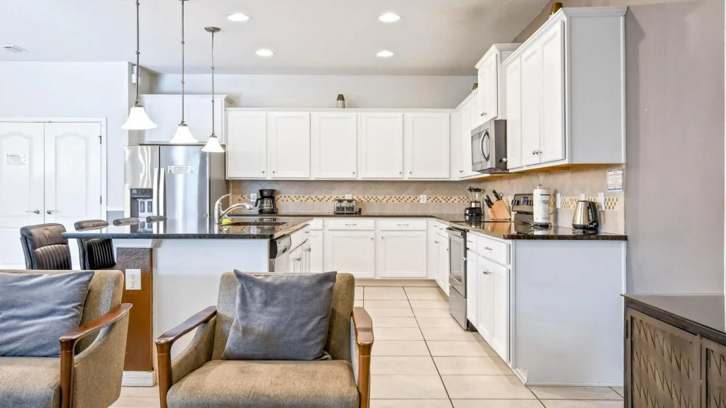 Luxury 9BR Villa With Pool SPA No Rear Neighbor