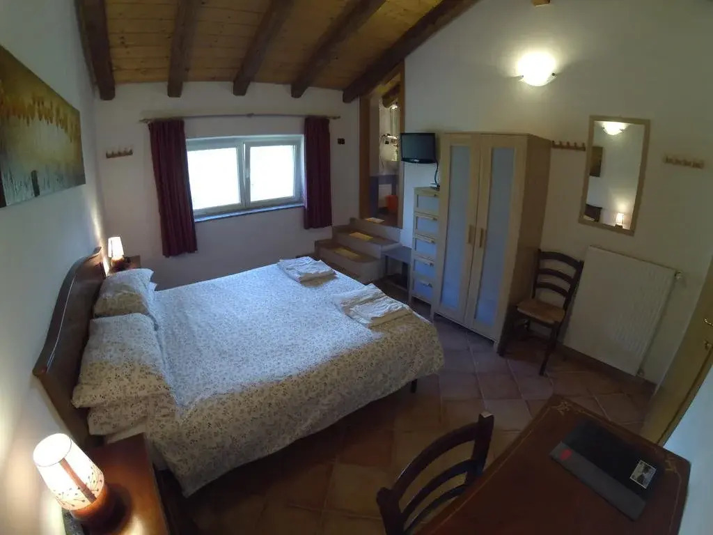 Al Campo Di Sotto Bed & Breakfast