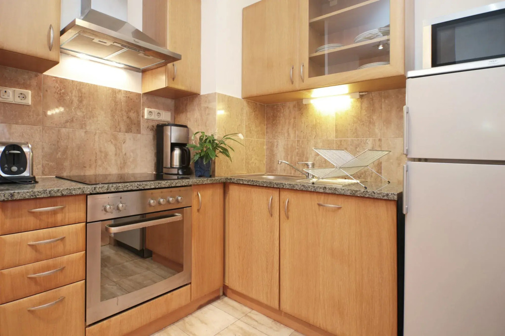 Avantgarde Apartments