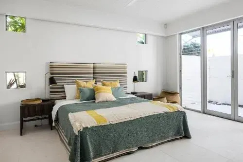 Iluka, Luxurious Riverfront Retreat
