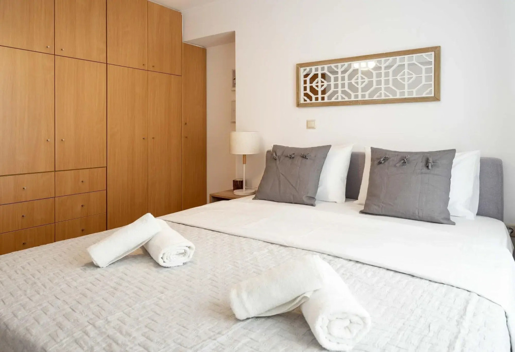 “Greek Aura” luxury lodging in Koukaki