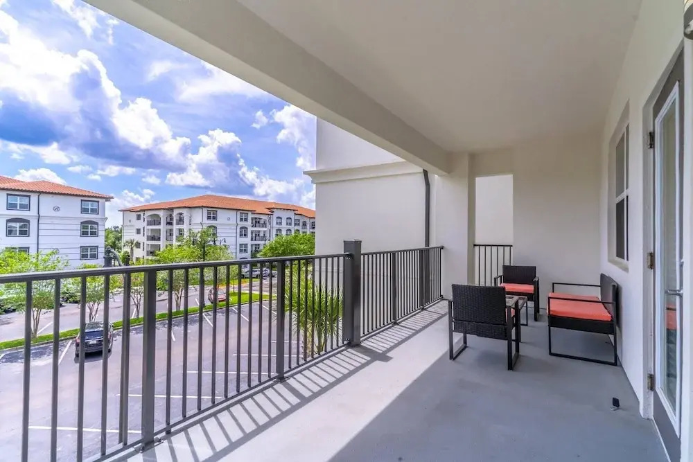 4001 Vista Cay