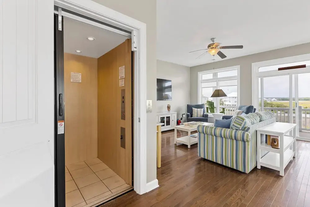 Palm Beach North by Topsail Realty