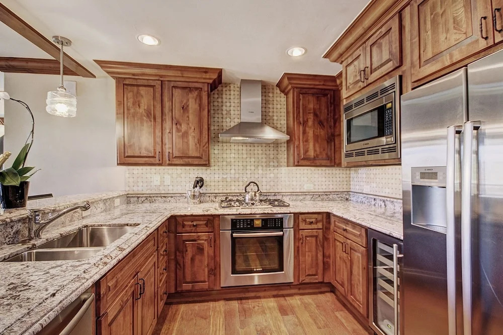 Chic 2 BR+Den Ritz-Carlton Condo with Valley Views by RedAwning - Save 20% on 7+ Nights!