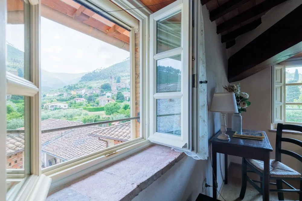 Villa near Lucca with Tuscan Charm