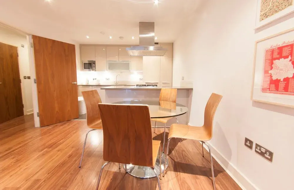 Elegant, Modern Flat in Central London, For 4
