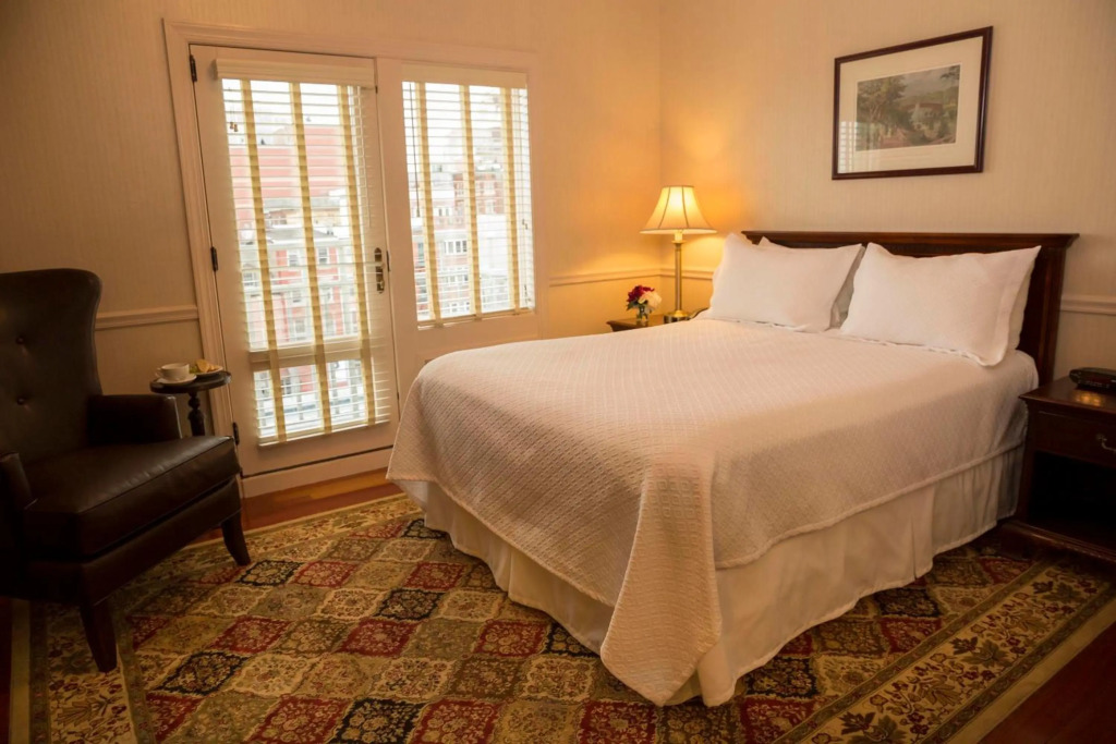 Penns View Hotel Philadelphia