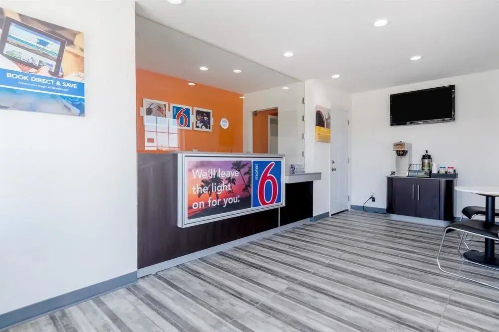 Americas Best Value Inn/motel 6 Barstow