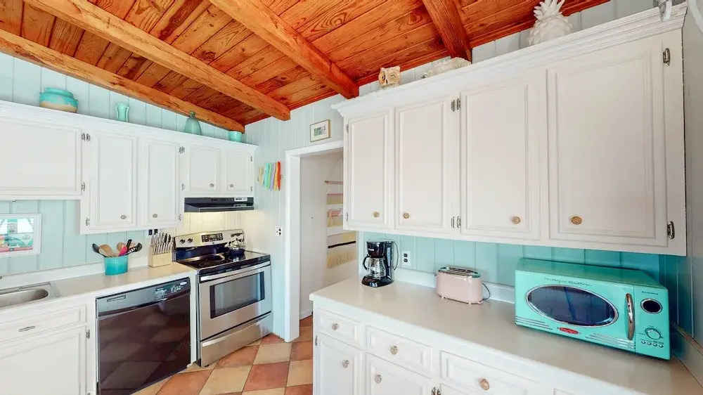 Charming 3br/2ba Boho Beach Cottage in Gulf Shores