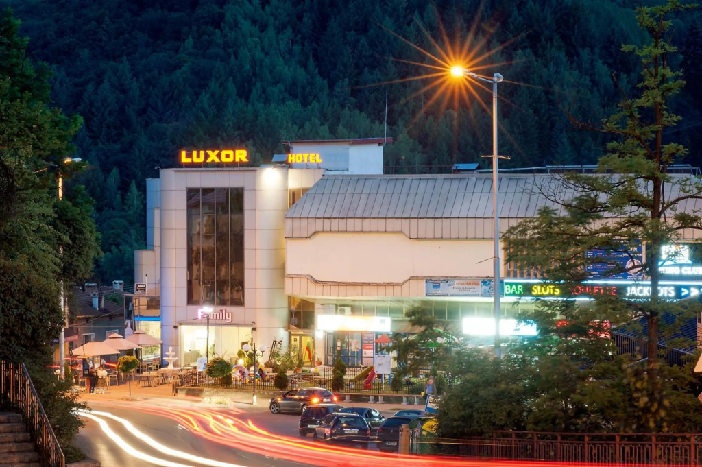 Luxor Hotel