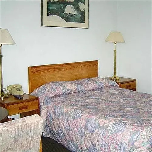 Economy Inn Plymouth