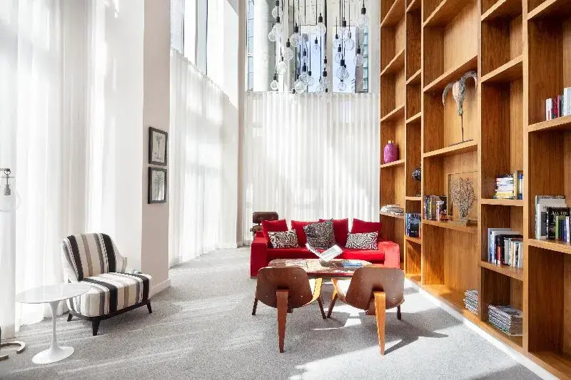 Lincoln Plaza One-Bedroom Apartments