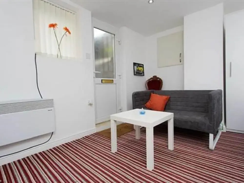 Brownhill House Apartments