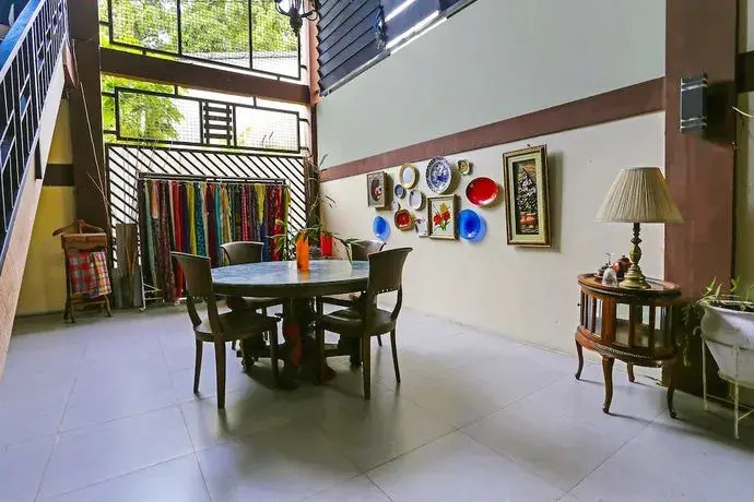 OYO 92218 Pondokan Nadita Homestay Syariah