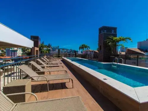 Ed. Porto Madero. Apartamento alto padrão próximo a Praia de Bombinhas!