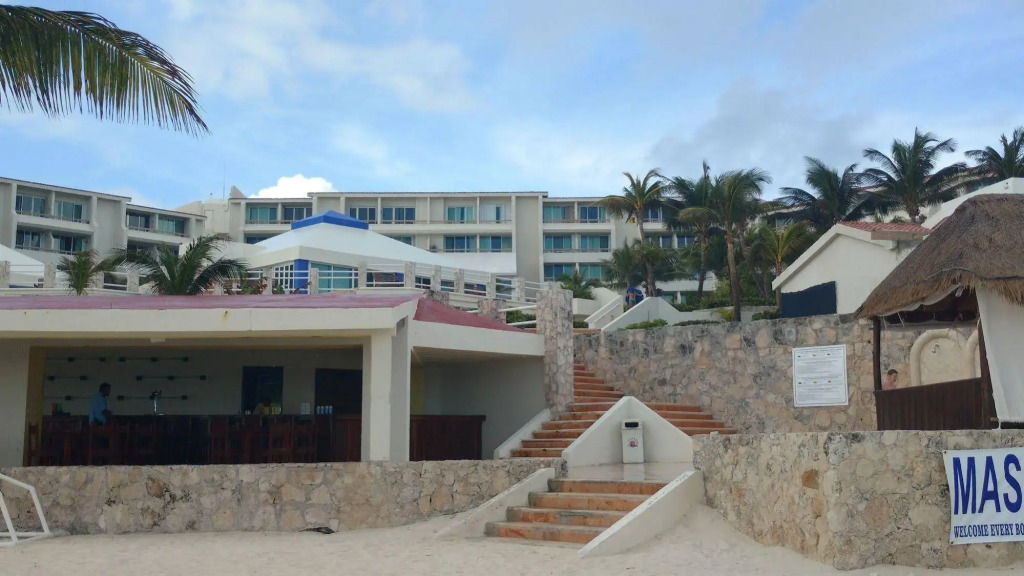 Solymar Beach Condos