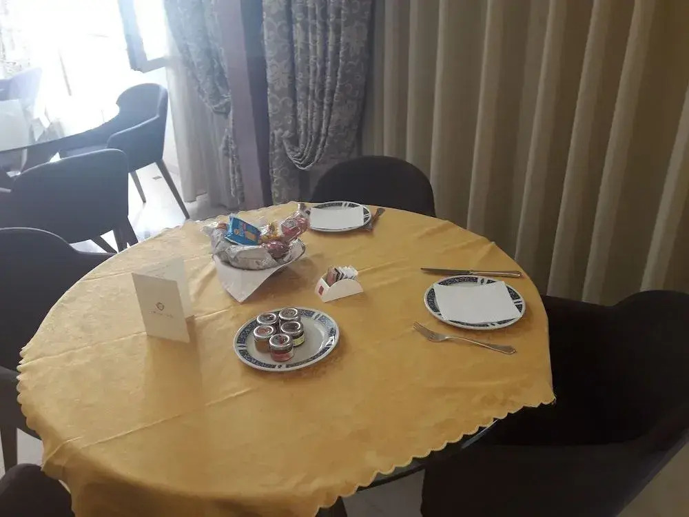 Hotel Jolly