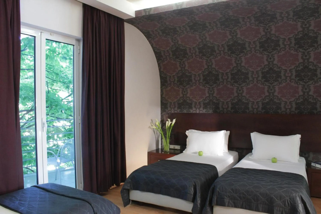 Galaxy Art Hotel