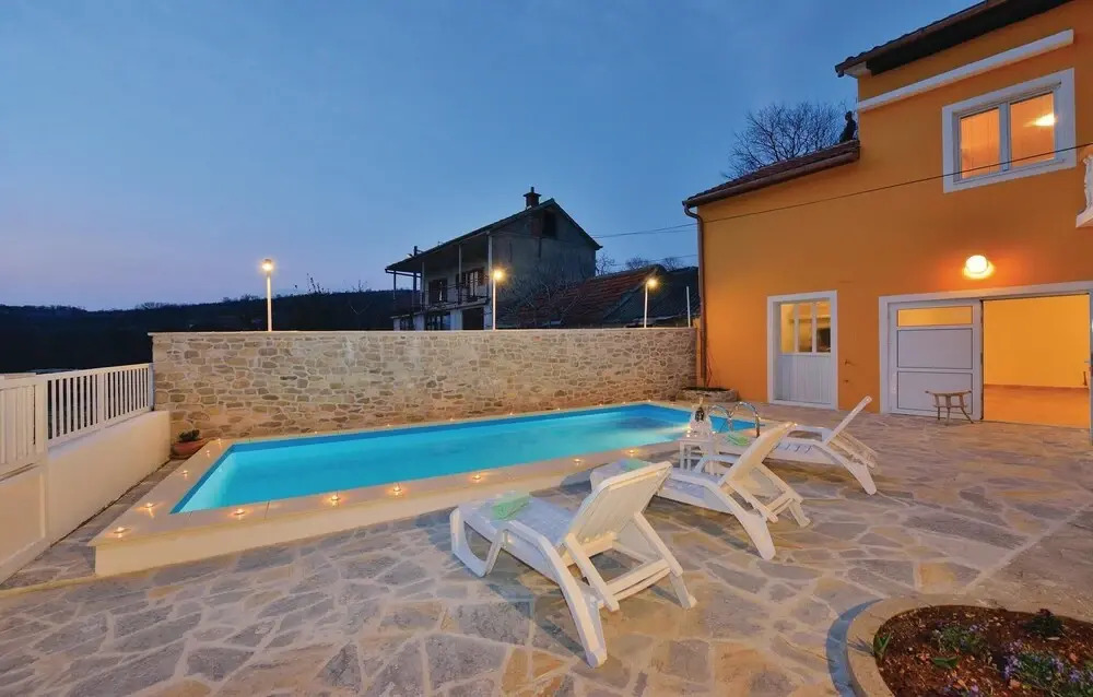 Two-Bedroom Holiday Home Krusevo With An Outdoor Swimming Pool 04